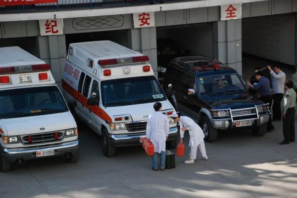 红河县救护车转院
